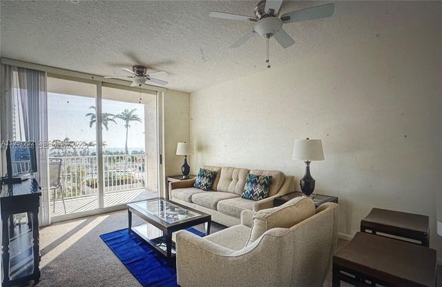 3020 NE 32nd Ave 817, Fort Lauderdale, FL 33308