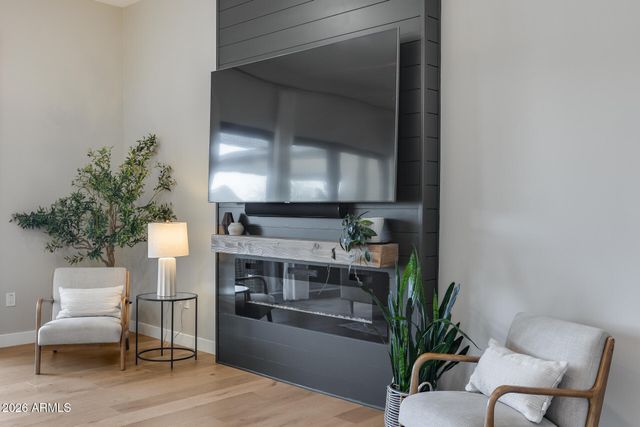 6439 W TOMBSTONE Trail, Phoenix, AZ 85083