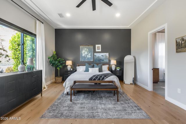 6439 W TOMBSTONE Trail, Phoenix, AZ 85083