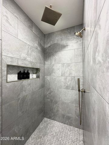 6439 W TOMBSTONE Trail, Phoenix, AZ 85083