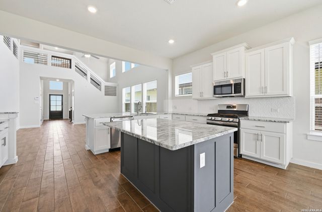 1027 Haystack, New Braunfels, TX 78130