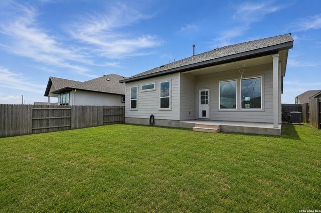1027 Haystack, New Braunfels, TX 78130