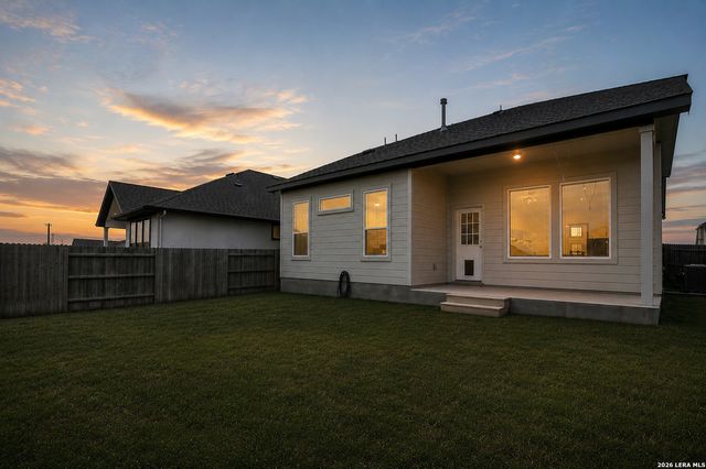 1027 Haystack, New Braunfels, TX 78130