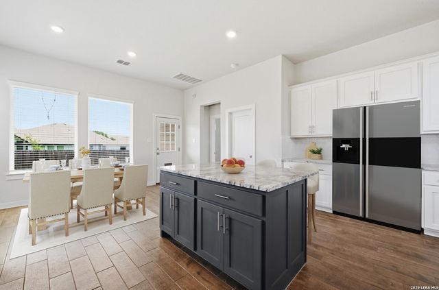 1027 Haystack, New Braunfels, TX 78130