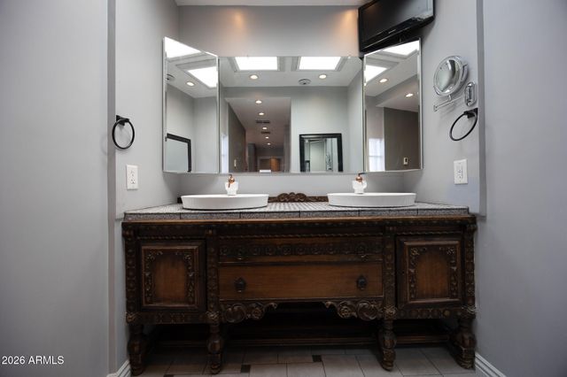 3137 N 4TH Avenue, Phoenix, AZ 85013