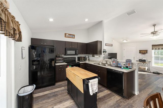 13390 SE 105TH TERRACE, Ocklawaha, FL 32179