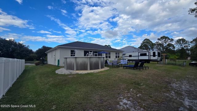 1328 Washburn Street SE, Palm Bay, FL 32909