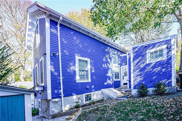 24 Anthony Street, Newport, RI 02840