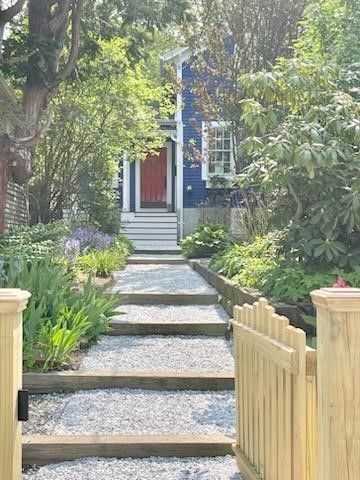 24 Anthony Street, Newport, RI 02840