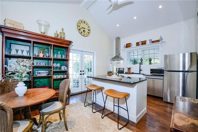 24 Anthony Street, Newport, RI 02840