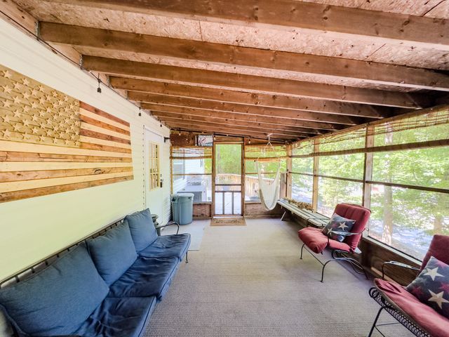 432 N Lake Drive, Burnside, KY 42519