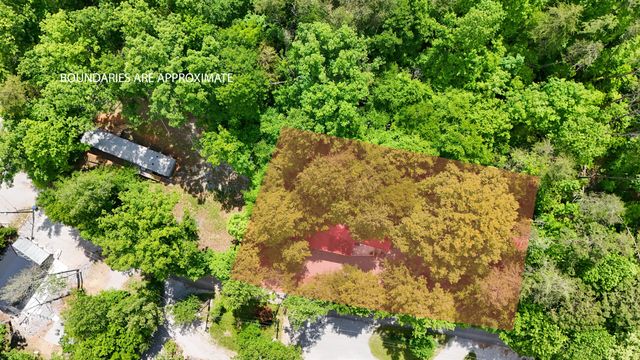 432 N Lake Drive, Burnside, KY 42519