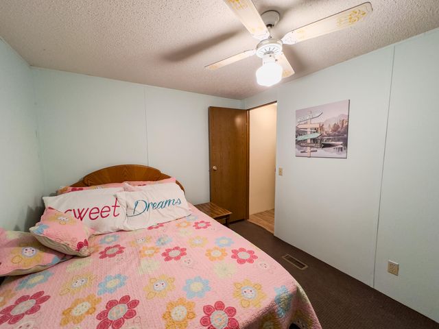 432 N Lake Drive, Burnside, KY 42519