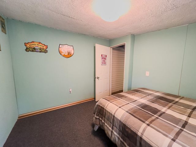 432 N Lake Drive, Burnside, KY 42519