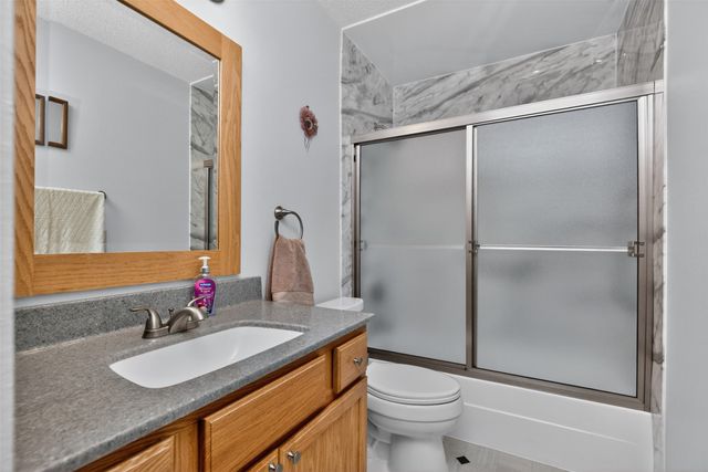 4807 Wakonda Drive, Norwalk, IA 50211