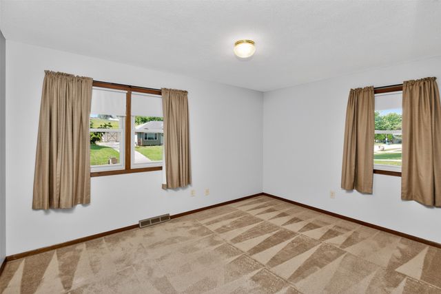 4807 Wakonda Drive, Norwalk, IA 50211