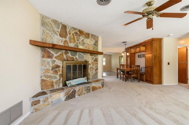 1505 PINE STREET E, Nokomis, FL 34275