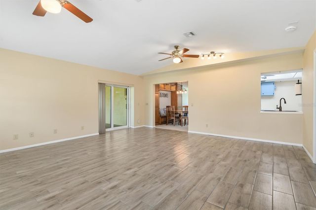 1505 PINE STREET E, Nokomis, FL 34275