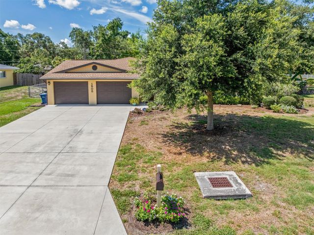 1505 PINE STREET E, Nokomis, FL 34275