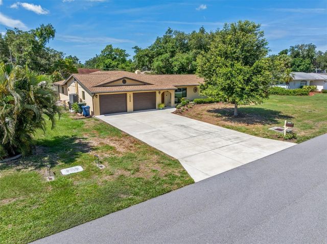 1505 PINE STREET E, Nokomis, FL 34275