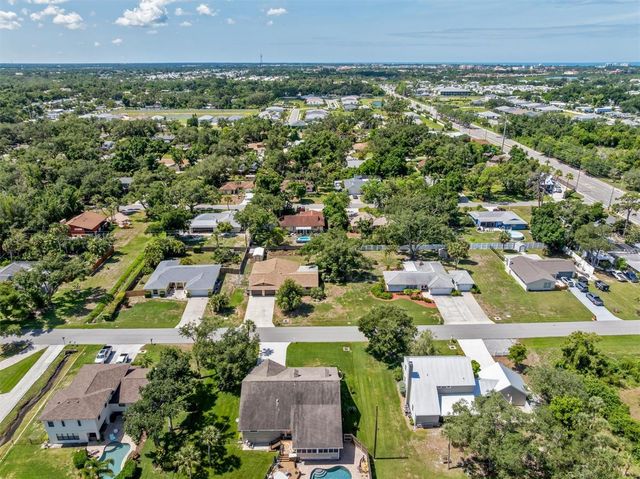 1505 PINE STREET E, Nokomis, FL 34275