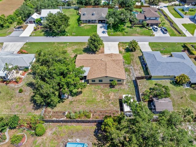 1505 PINE STREET E, Nokomis, FL 34275