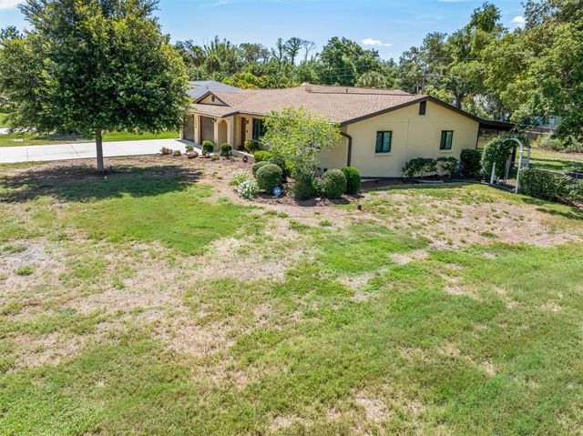 1505 PINE STREET E, Nokomis, FL 34275