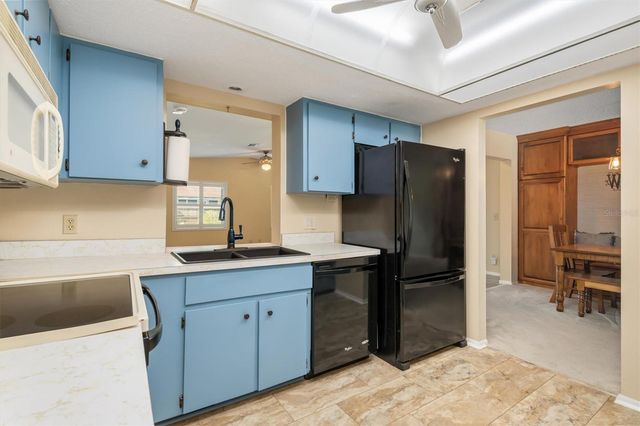 1505 PINE STREET E, Nokomis, FL 34275