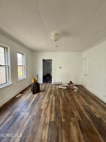 427 Everett Street, Toledo, OH 43608