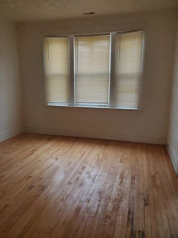 402 S 12th Avenue, Maywood, IL 60153