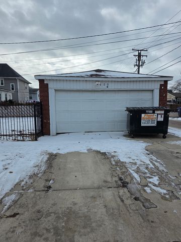 402 S 12th Avenue, Maywood, IL 60153