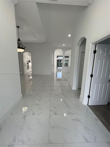 6013 NW 56th Dr 6013, Coral Springs, FL 33067