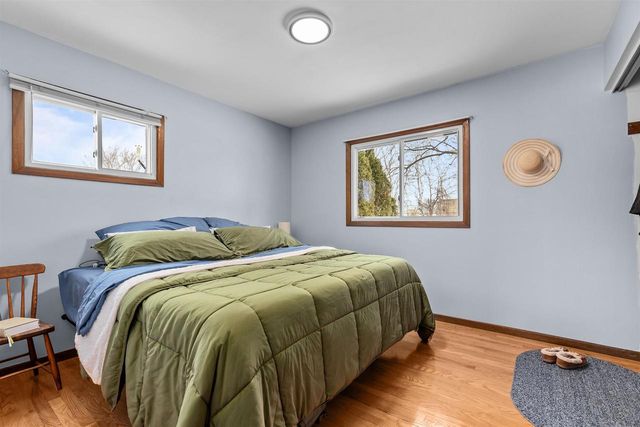 336 MCKINLEY AVENUE, Omro, WI 54963