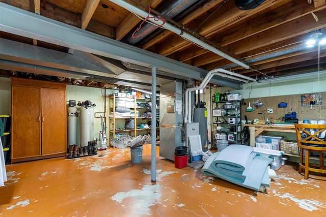 336 MCKINLEY AVENUE, Omro, WI 54963