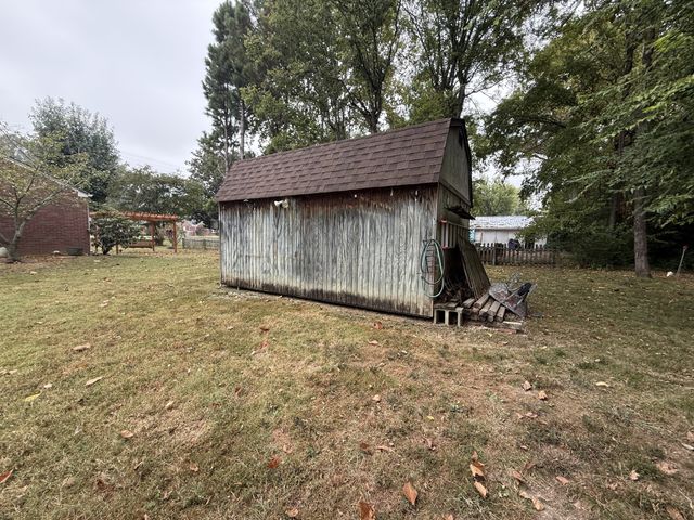 313 Castle Heights Ave, Lebanon, TN 37087