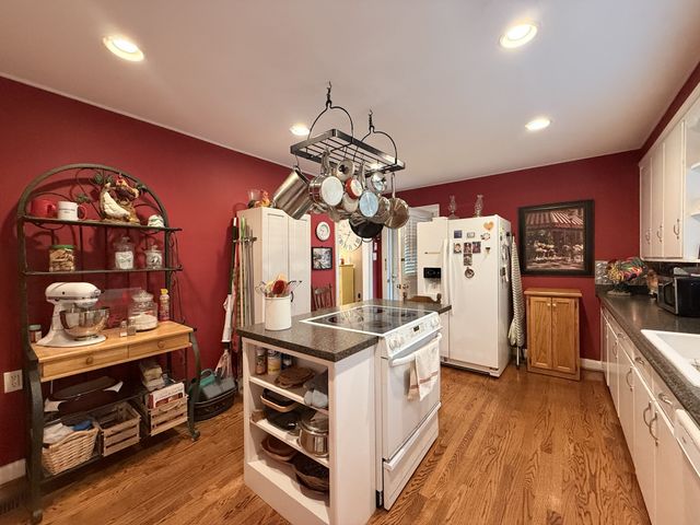 313 Castle Heights Ave, Lebanon, TN 37087