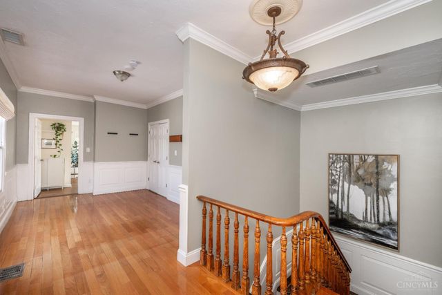 961 Hatch Street, Cincinnati, OH 45202