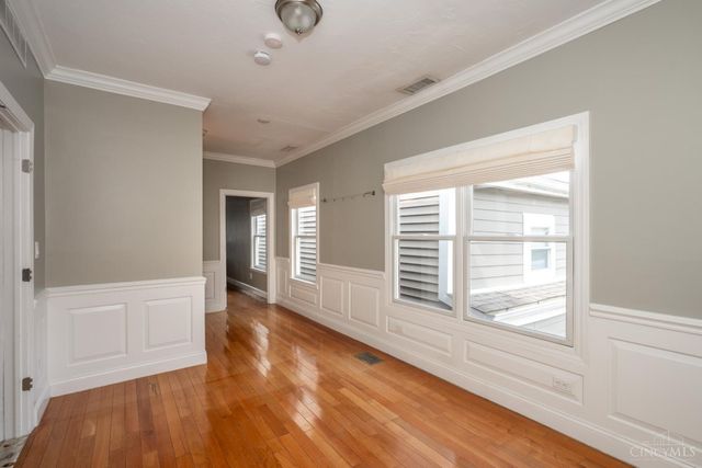 961 Hatch Street, Cincinnati, OH 45202