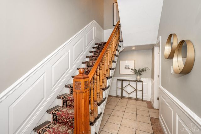 961 Hatch Street, Cincinnati, OH 45202