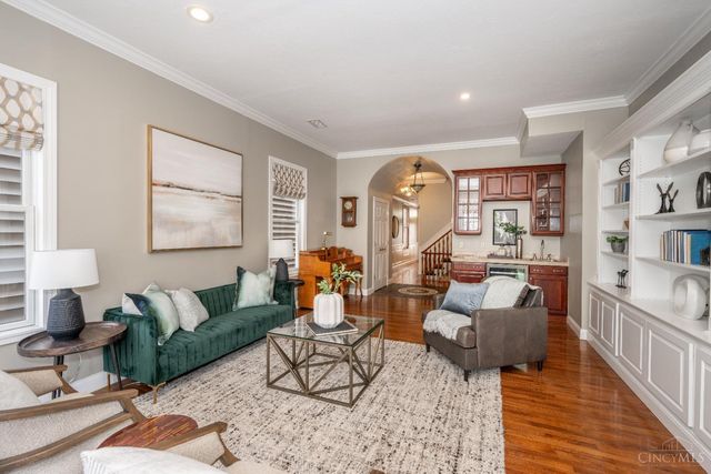 961 Hatch Street, Cincinnati, OH 45202