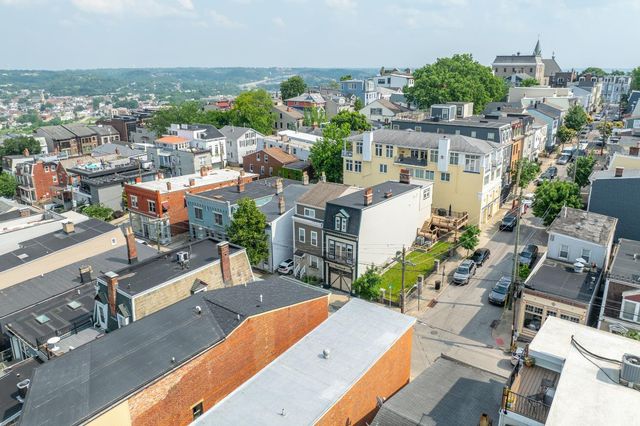 961 Hatch Street, Cincinnati, OH 45202