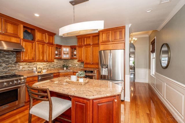 961 Hatch Street, Cincinnati, OH 45202