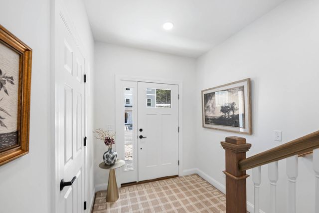 1A Dearborn Circle, Goffstown, NH 03045