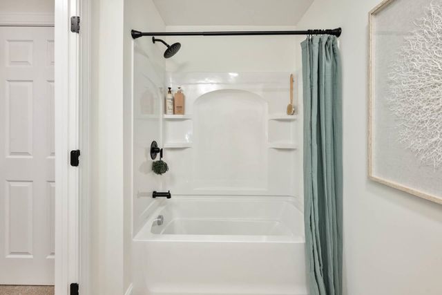 1A Dearborn Circle, Goffstown, NH 03045