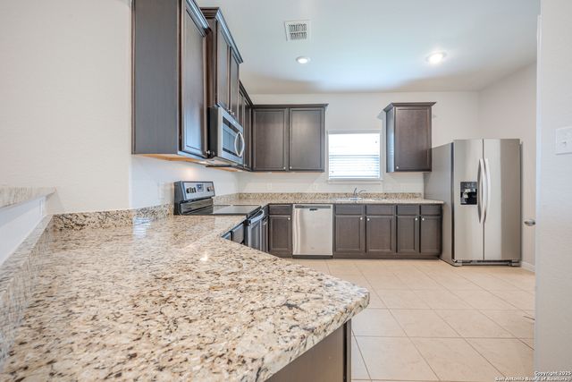 12106 Pawnee, San Antonio, TX 78252