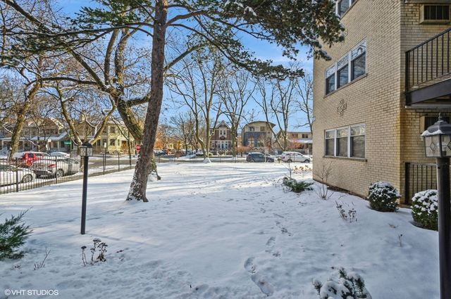 4258 N Greenview Avenue 1E, Chicago, IL 60613