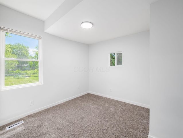 705 W Chillicothe Avenue, Bellefontaine, OH 43311