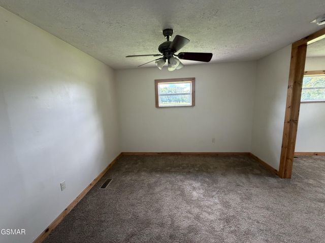2894 Boyds Creek Highway, Sevierville, TN 37876