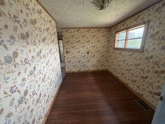 2894 Boyds Creek Highway, Sevierville, TN 37876