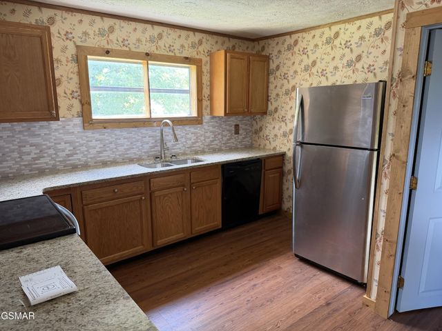 2894 Boyds Creek Highway, Sevierville, TN 37876